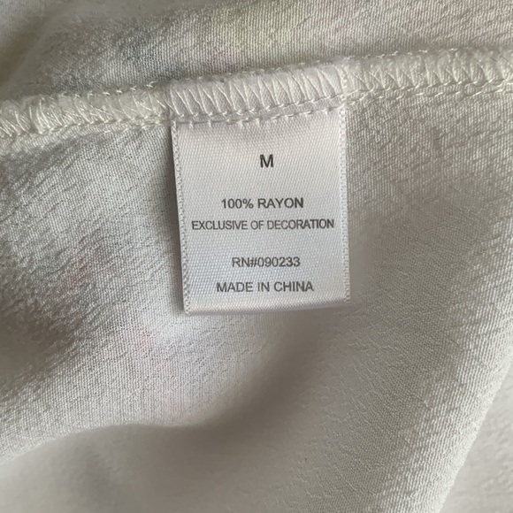 KENDALL & KYLIE KIMONO With Southwest Embroidered Design. Sz:M - Picture 8 of 9